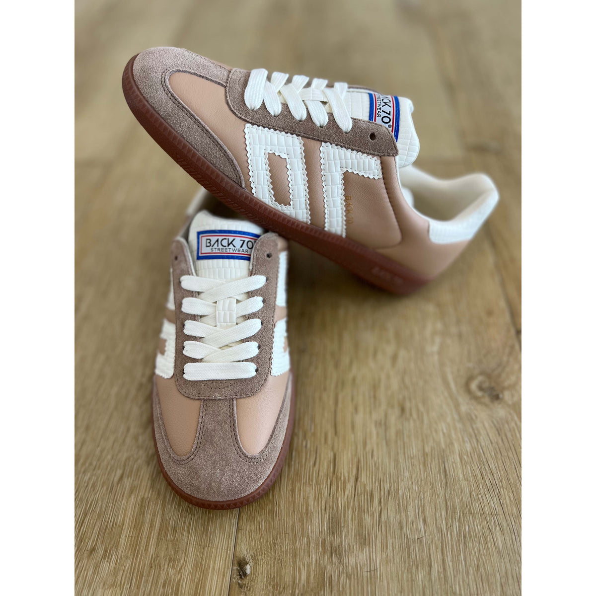Back 70 - Cloud NC Sneaker - Sand / Milk