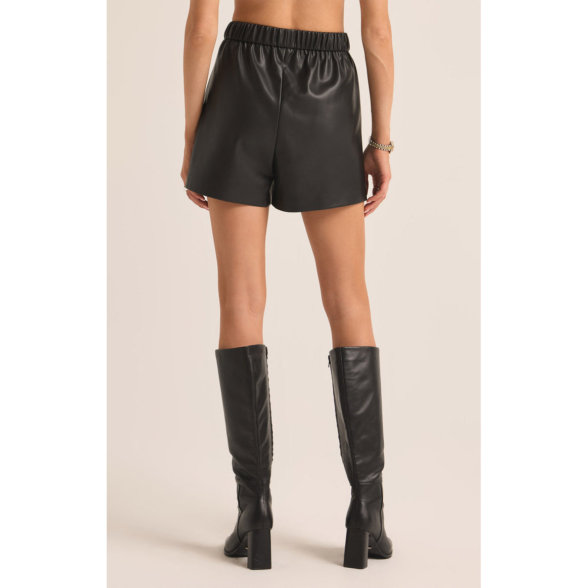 Z Supply - Tia, Faux Leather Shorts 3912 - Black