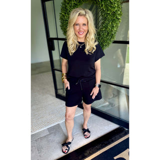 SPANX AirEssentials® Crewneck Tee 2796 – Very Black