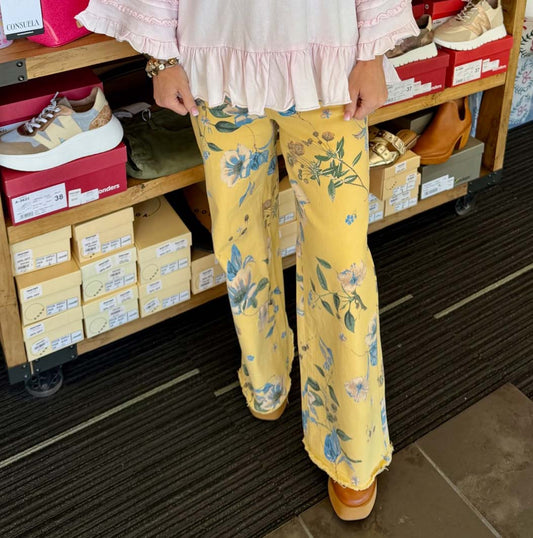 Easel - Flower Print, Stretch Twill Pants 1372 - Misty Yellow