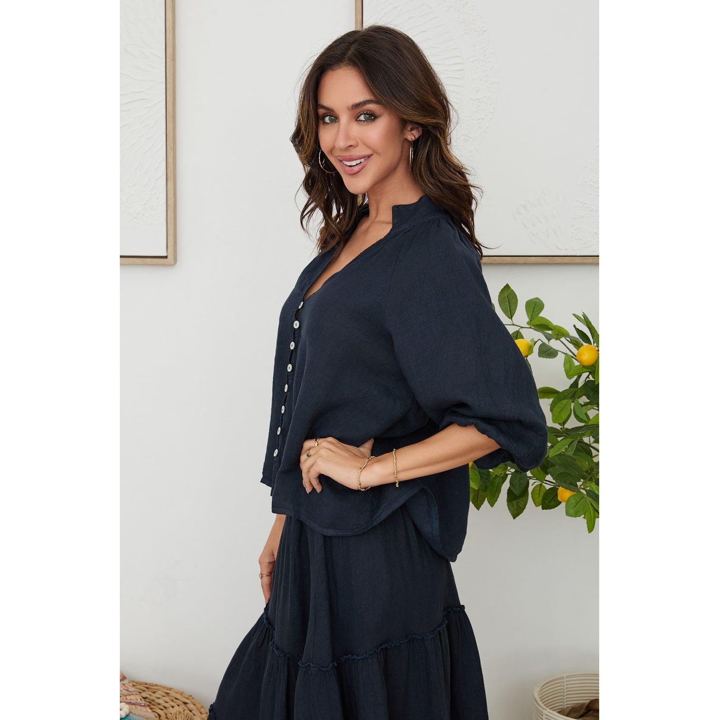 Milio Milano Linen Balloon Sleeve V-Neck Top – Navy