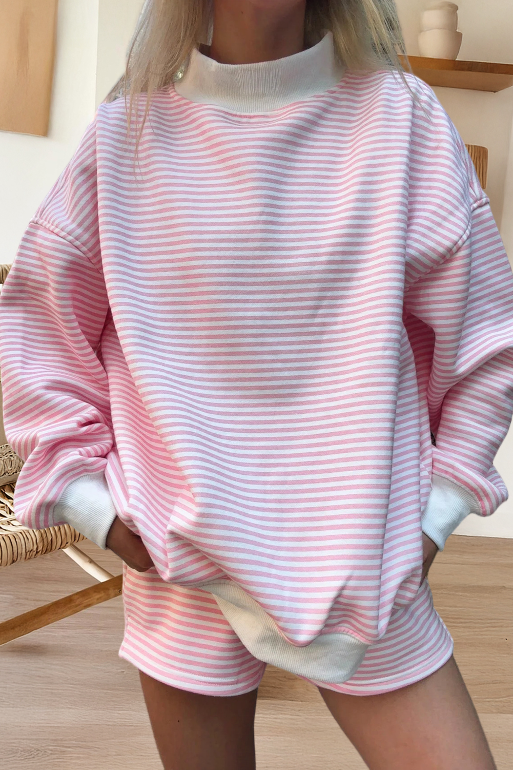 6d - Striped, Oversize Mock Neck Sweatshirt & Shorts Set - Pink