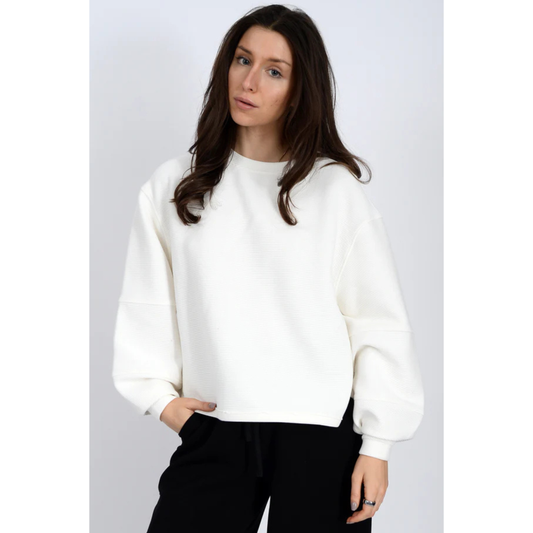 RDI - Lucina, Ottoman Classic Round Neck LS High-Low Top 040 - Calla Illy