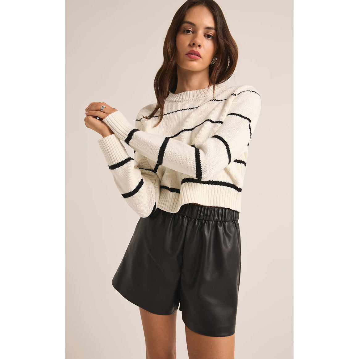 Z Supply - Tia, Faux Leather Shorts 3912 - Black