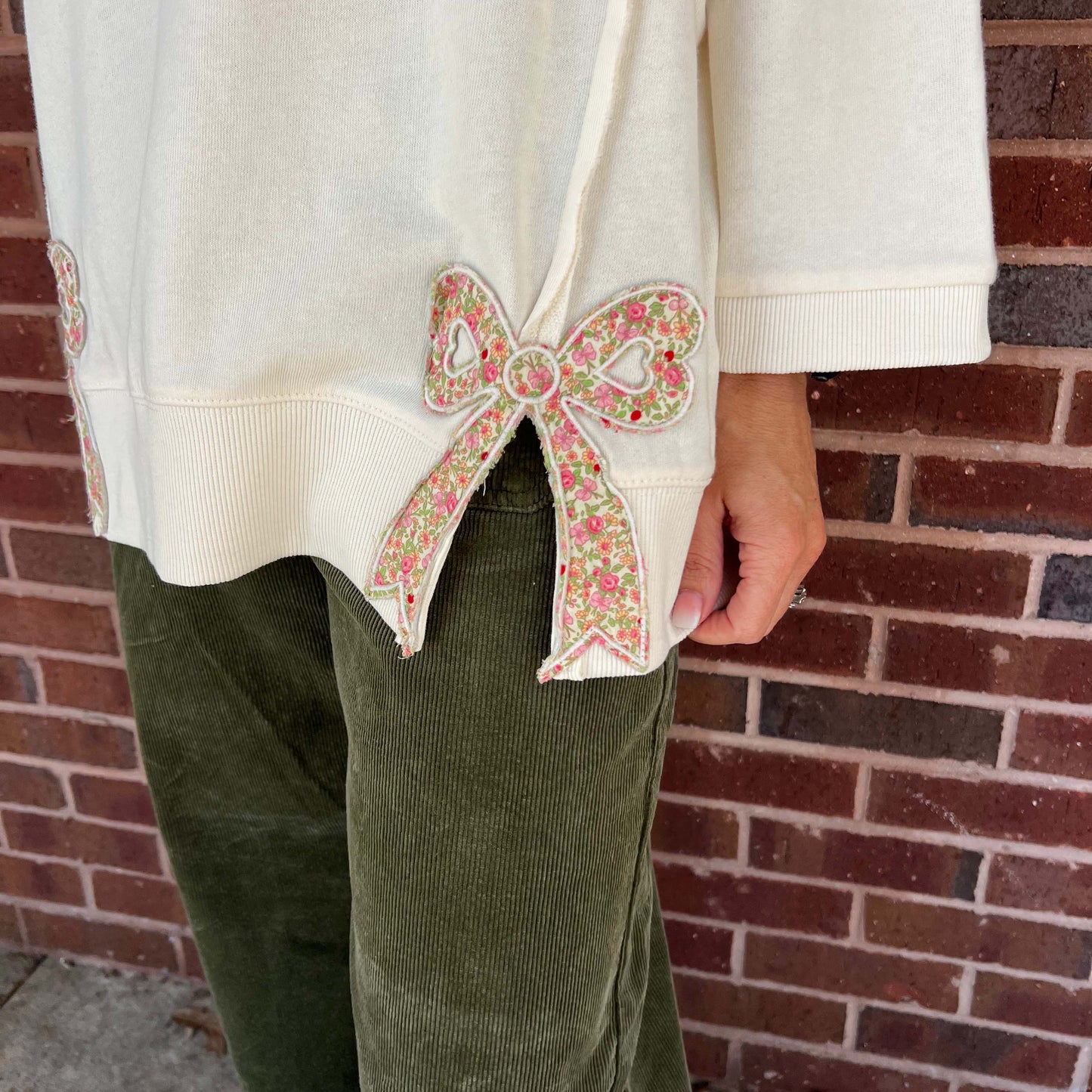 Easel - Bow Patch, Oversized, Washed, Terry Pullover Sweater Top 8101 - Cream