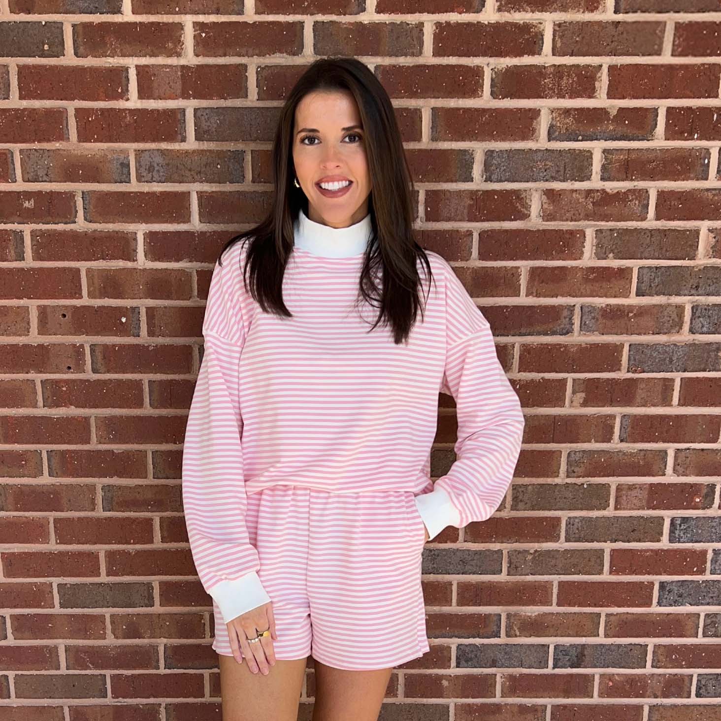 6d - Striped, Oversize Mock Neck Sweatshirt & Shorts Set - Pink