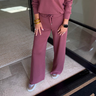 SPANX - AirEssentials® Wide Leg Pants – Rum Raisin