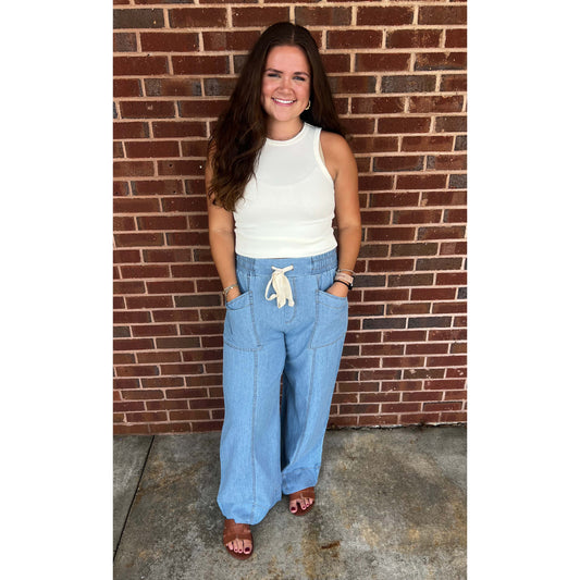 ENTRO -  High Waist, Wide Leg Pants w Cargo Pockets 7481 - Light Denim