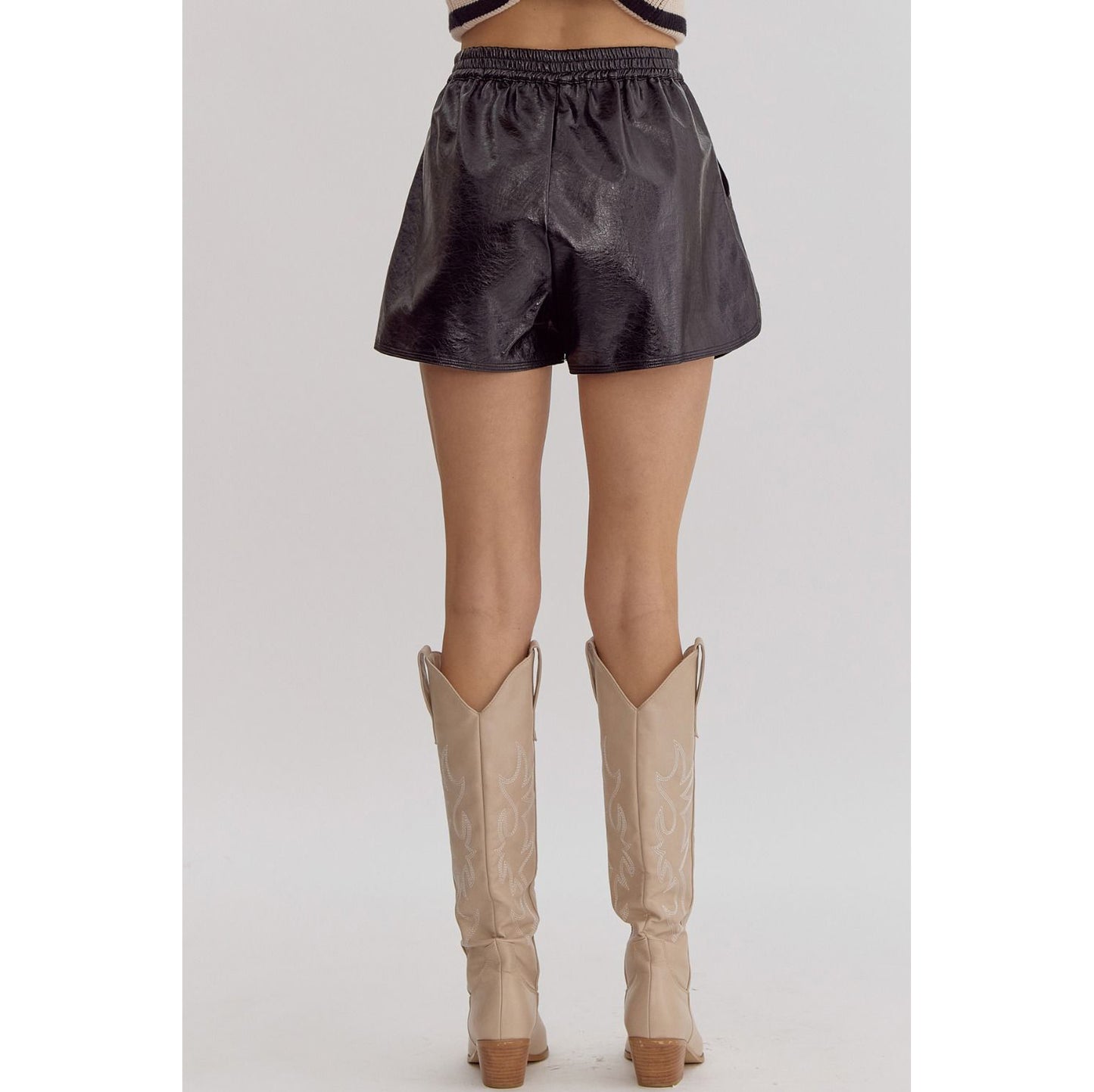 ENTRO -  Metallic Texture, High Waisted Shorts w Pockets 1952 - Black